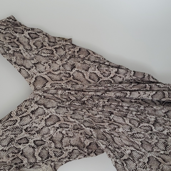 Snake print blouse - Picture 3 of 5